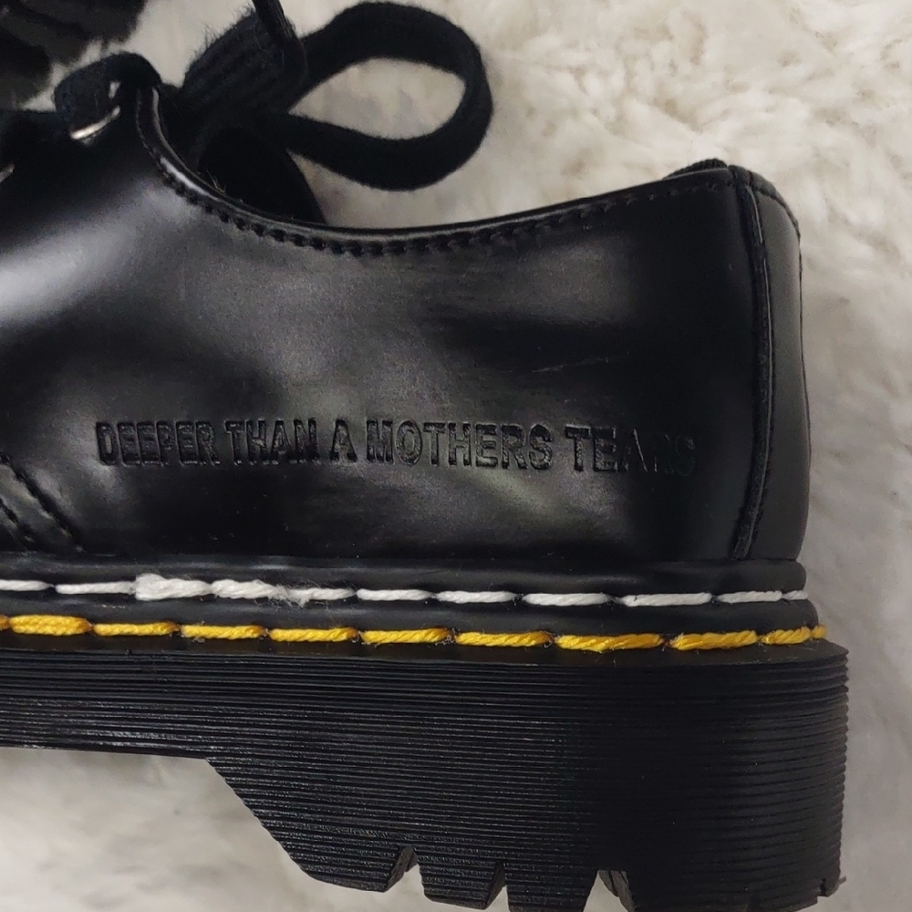 Dr. Martens Black Leather  with Air-Cushioned Sole - Picture 10 of 17